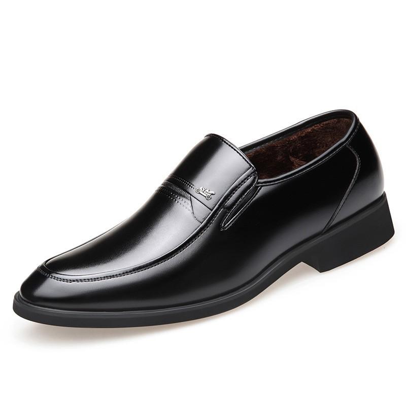 Breathable dad's shoes