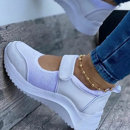 Vulcanize Shoes Sneakers Women Shoes Ladies Slip-On Knit Solid Color Sneakers for Female Sport Mesh Casual Shoes for Women 2021